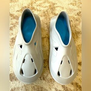 New Balance Fresh Foam Recovery Clogs